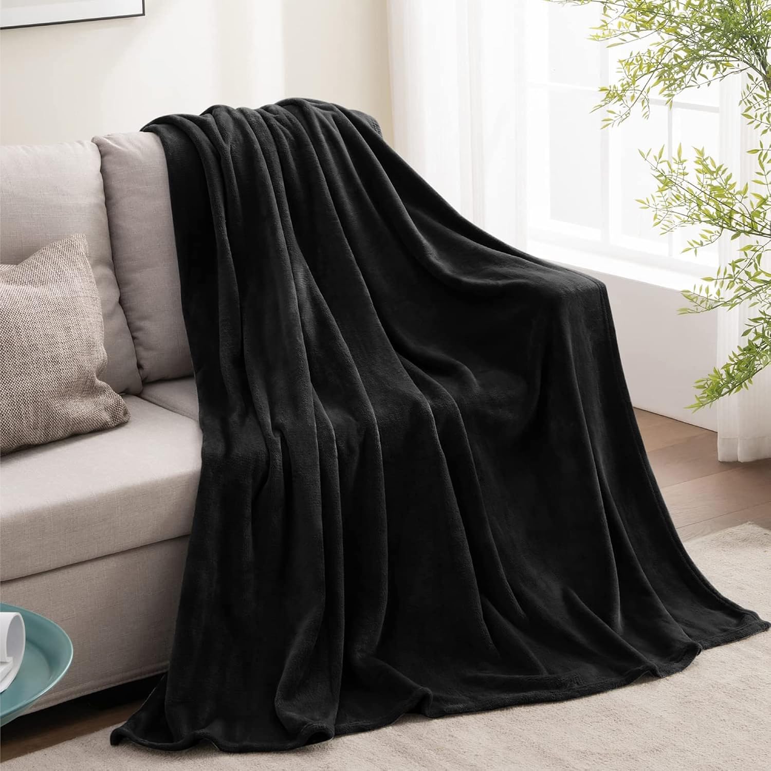 BEDELITE Fleece Blanket Soft Plush Throw for Couch Black 50"x60" - Image 7